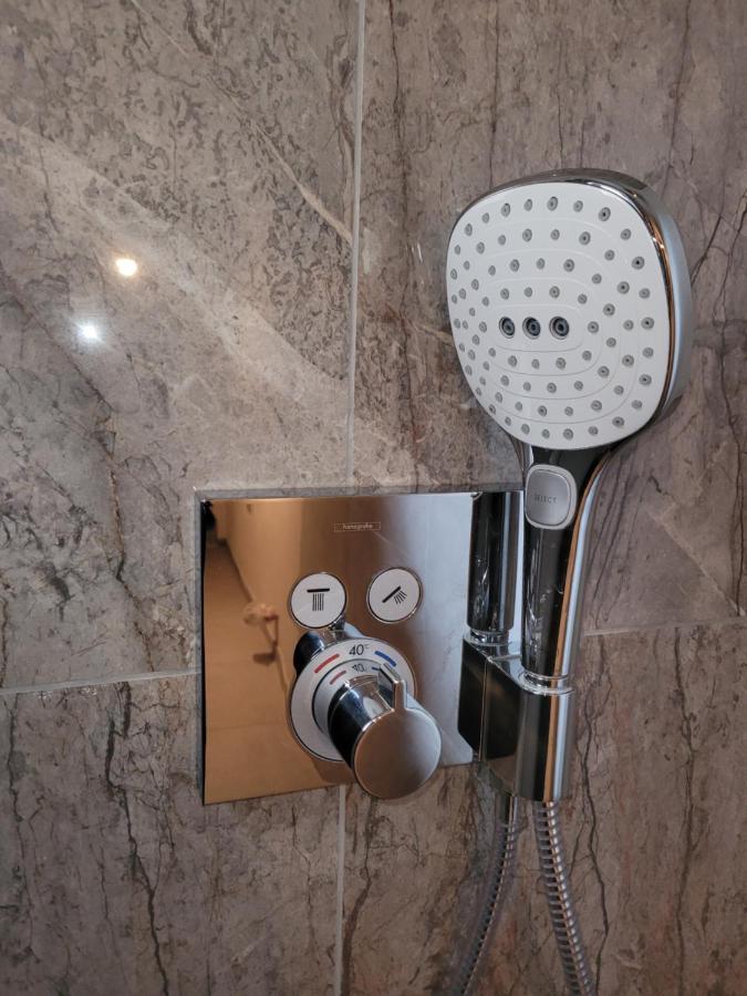 I24Rooms - Gaestezimmer Mit Eigenem Garten Legau Bagian luar foto